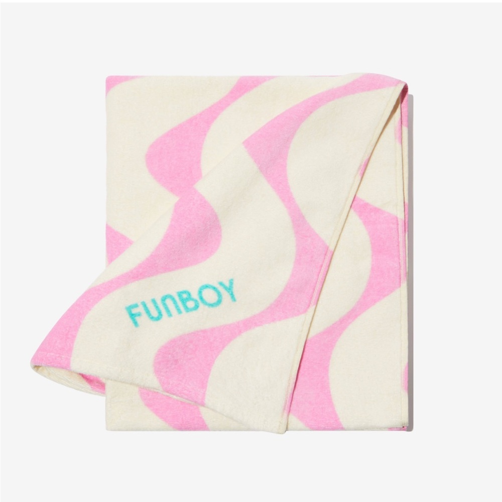 FUNBOY Poolside Leisure Club Beach Towel - Microfiber 68” x 30”